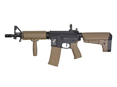 Delta Armory M4 CQB-R BK / Tan Charlie AEG 1J Value pack