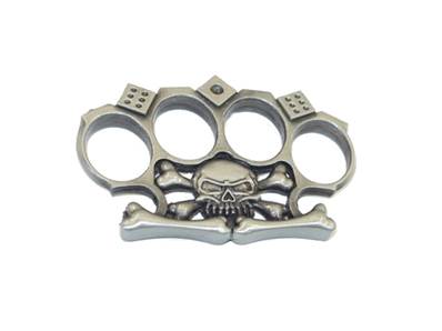 knuckle Duster Skull & Dice